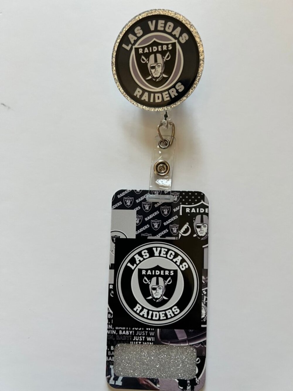 Las Vegas Raiders Round Logo Retractable Badge Reel & Badge Buddy Set